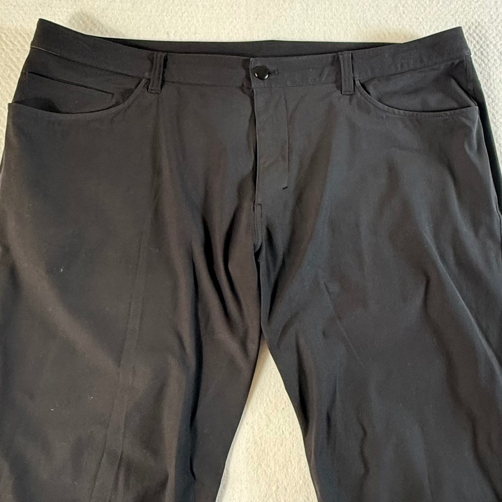Lululemon Commission Pants Mens 40x31 Slim Fit Warpstreme Black LM5583S